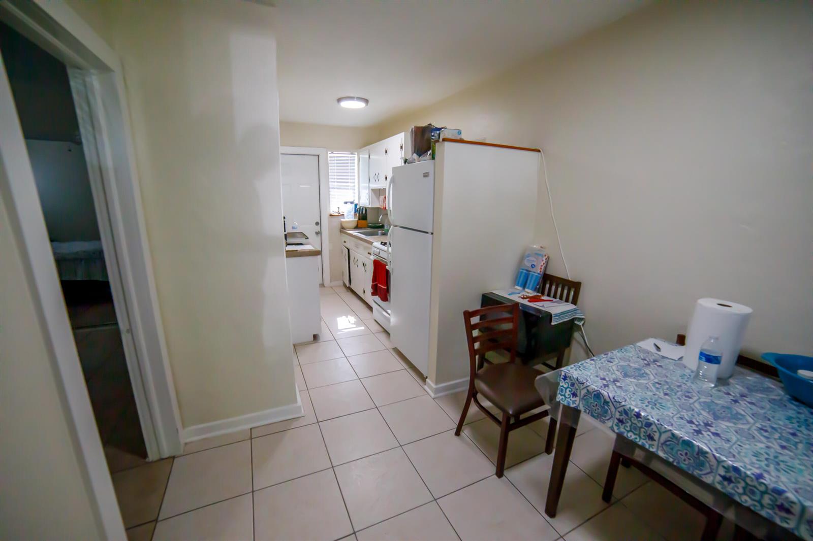   / 0 1240 sq. ft. $ 2026-10-07 0 Photo