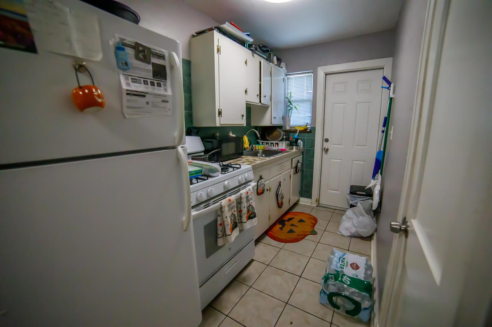   / 0 1240 sq. ft. $ 2026-10-07 0 Photo