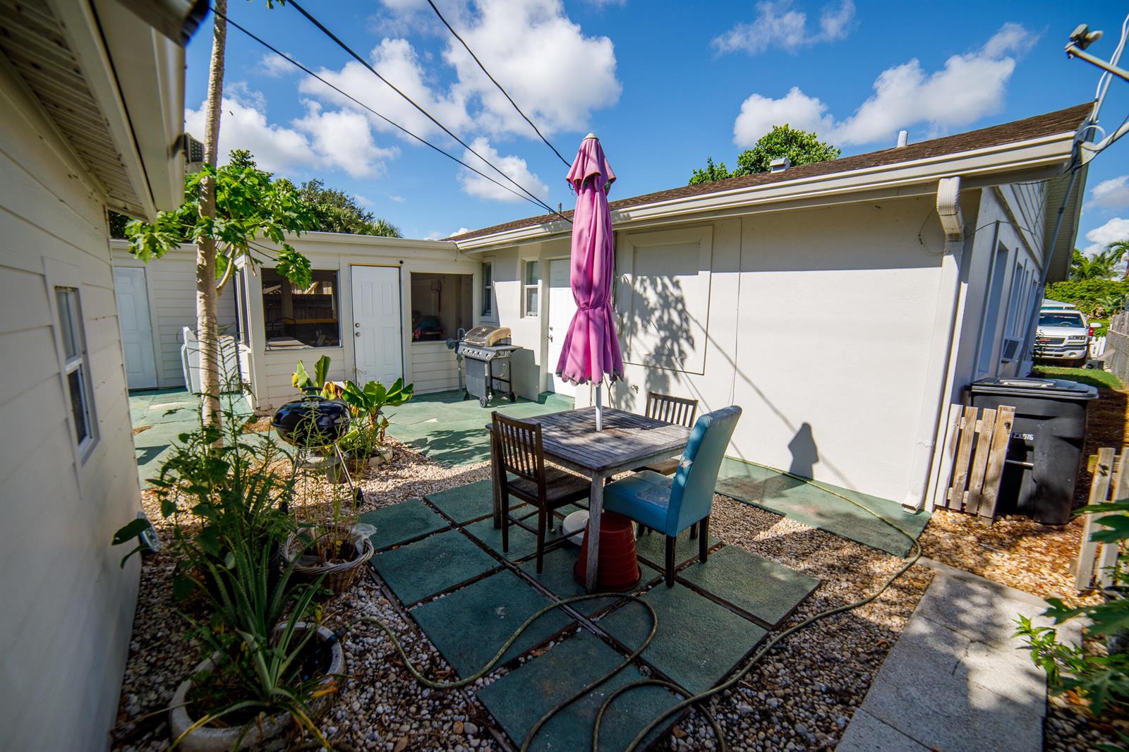   / 0 1240 sq. ft. $ 2026-10-07 0 Photo