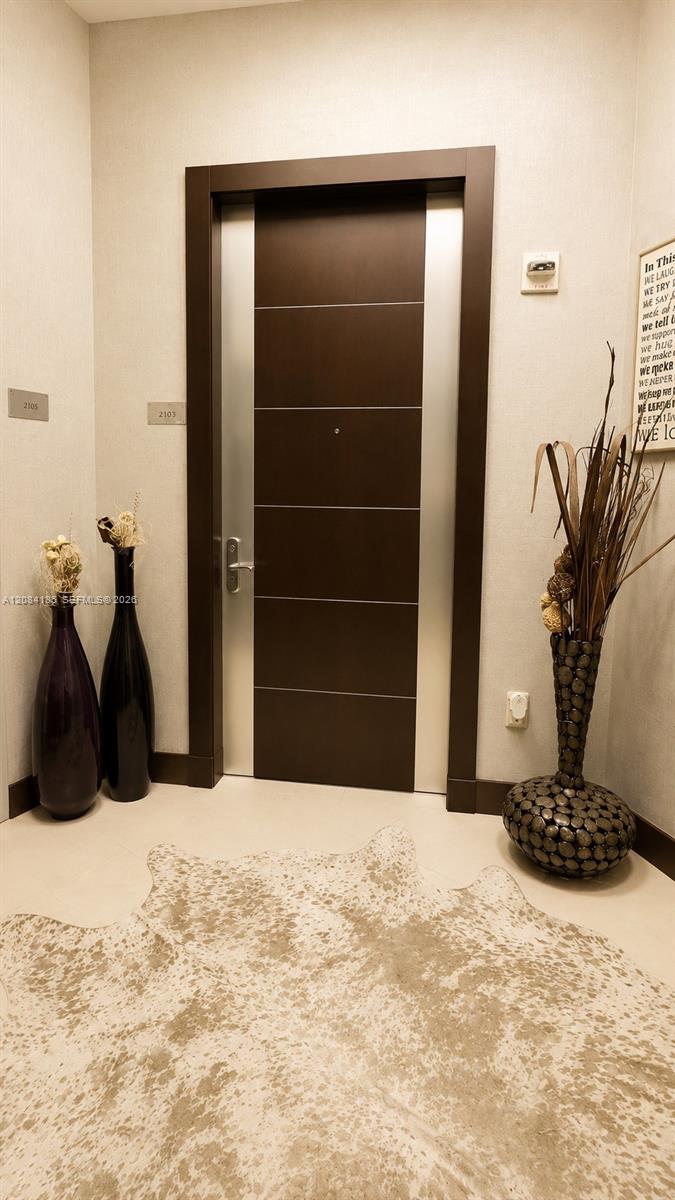 See details 4303 3 / 3 1962 sq. ft. $ 2026-09-05 0 Photo