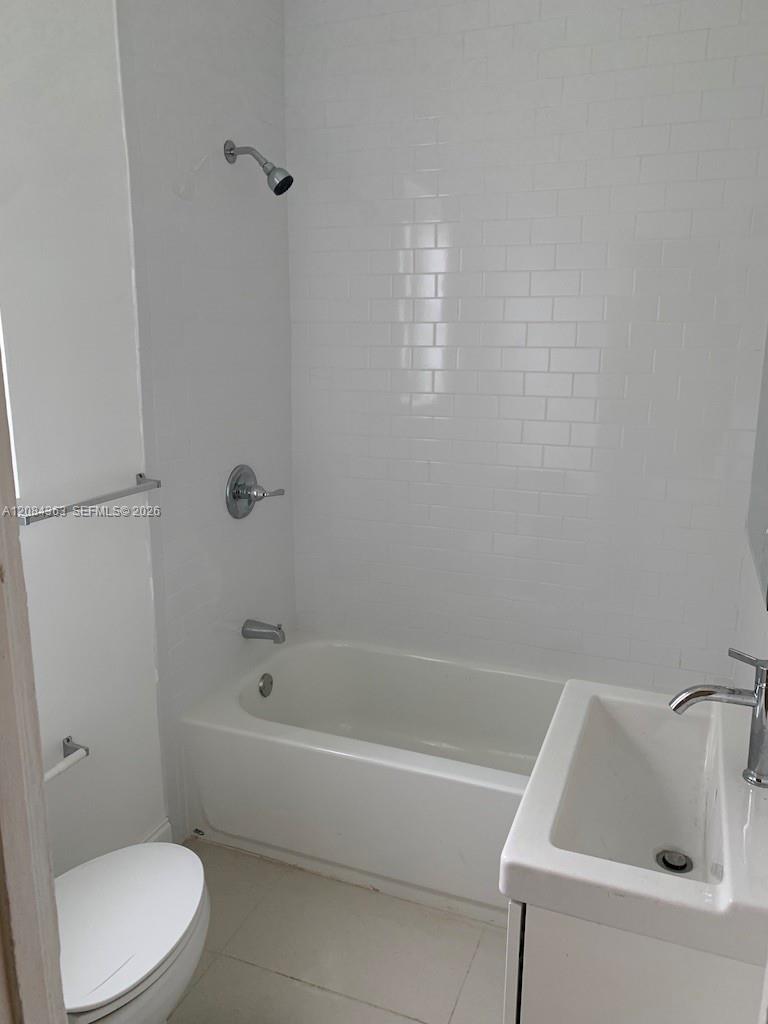 Ver detalles / 814 sq. ft. $ 2026-09-05 0 foto