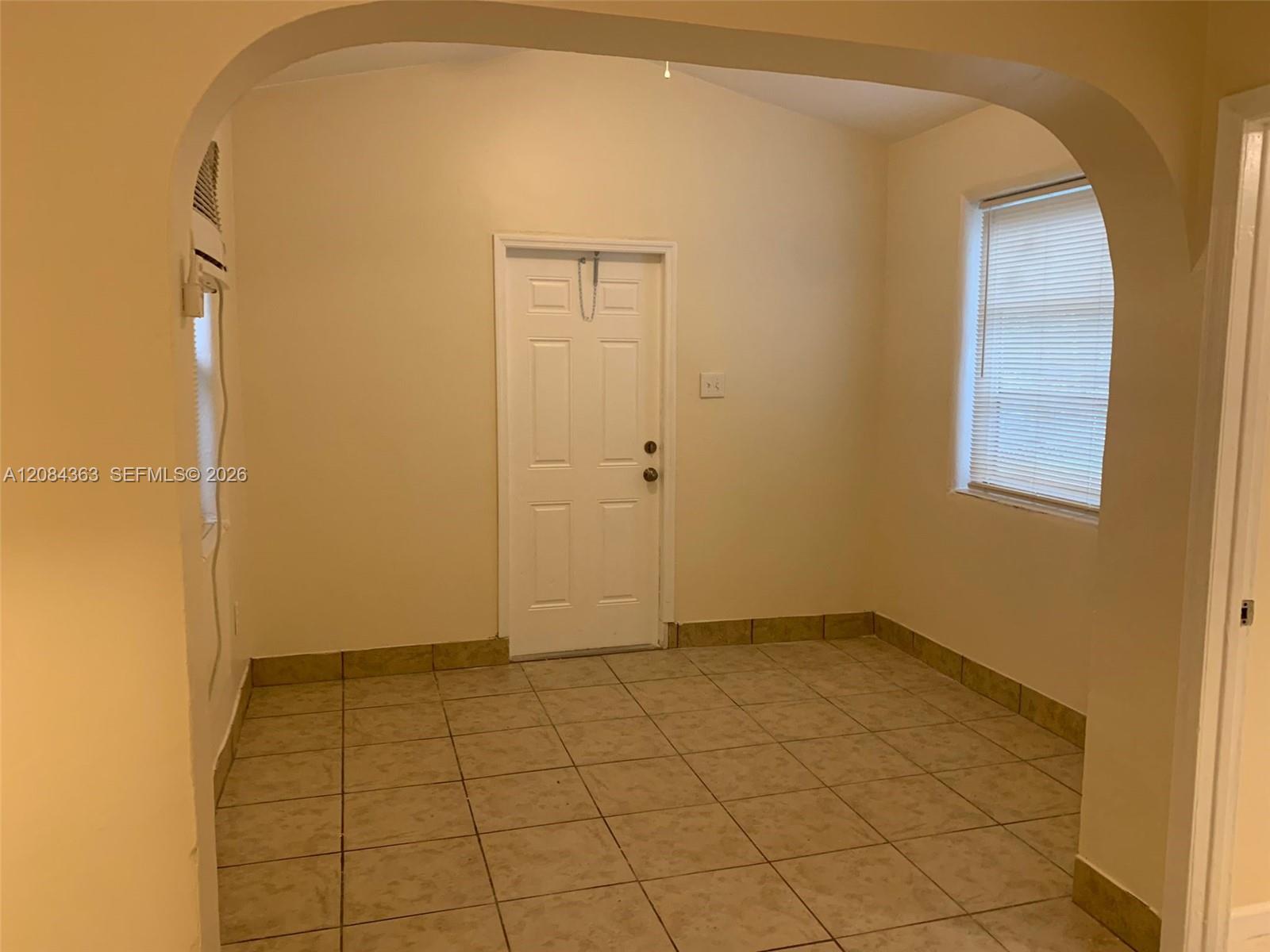 Ver detalles / 814 sq. ft. $ 2026-09-05 0 foto