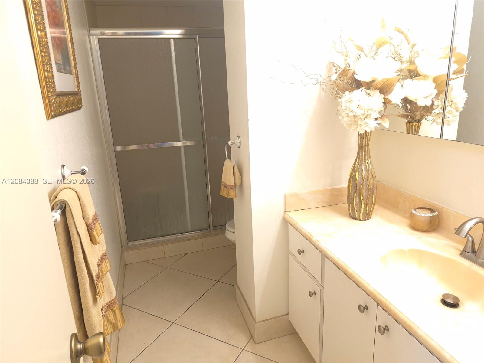 See details 300-B 2 / 2 1132 sq. ft. $ 2026-09-06 0 Photo