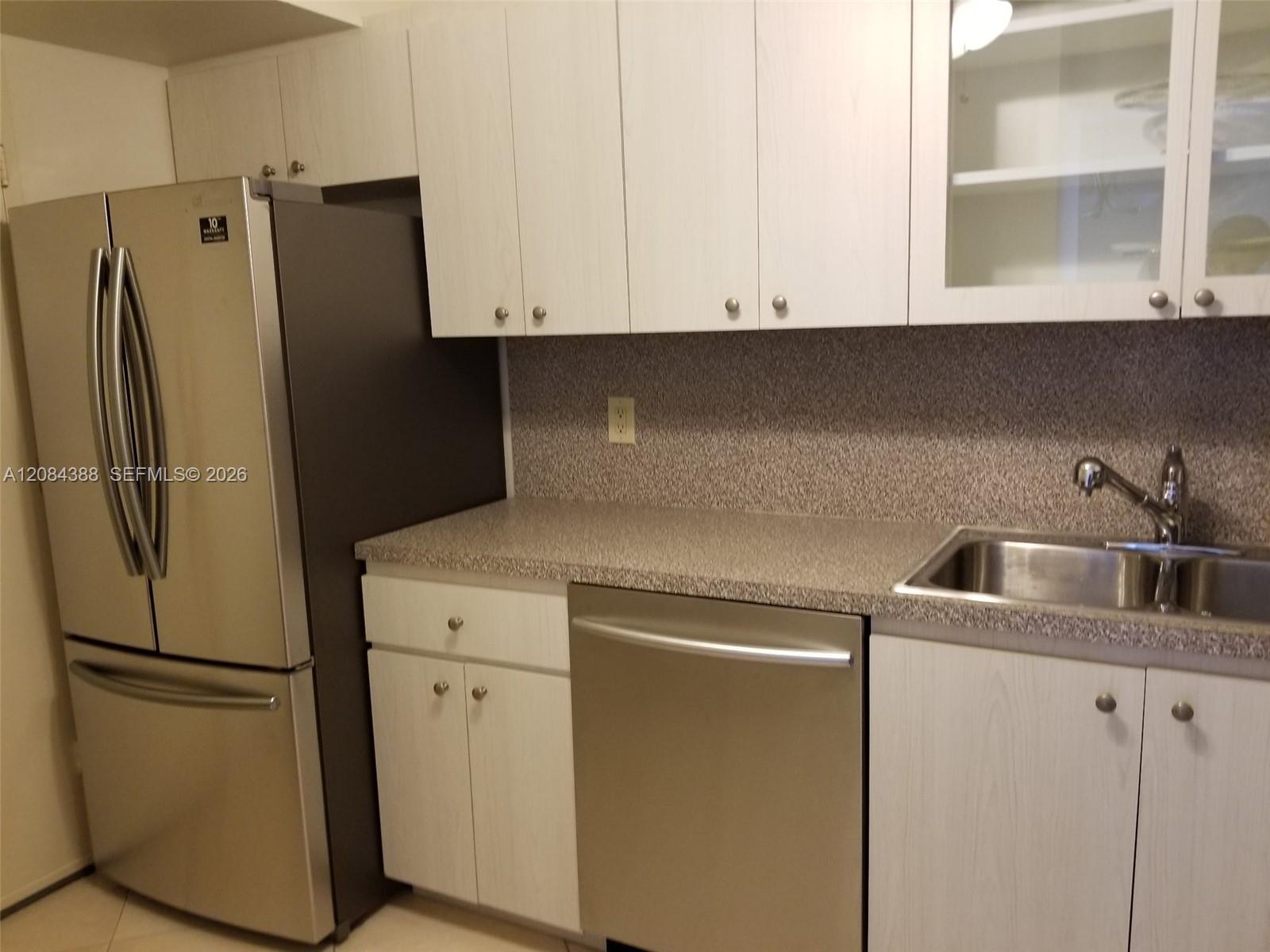 See details 300-B 2 / 2 1132 sq. ft. $ 2026-09-06 0 Photo