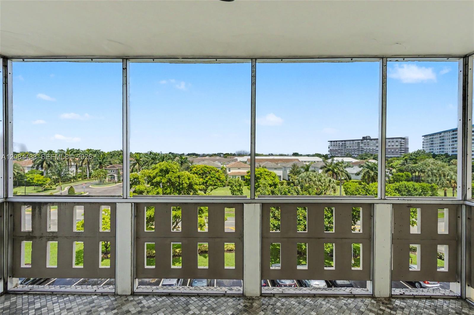 520 2 / 2 1284 sq. ft. $ 2026-09-06 0 Photo