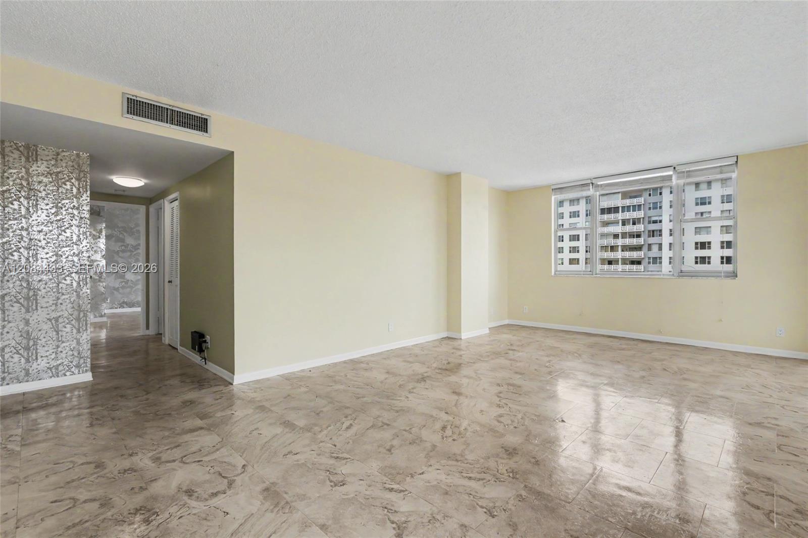 520 2 / 2 1284 sq. ft. $ 2026-09-06 0 Photo