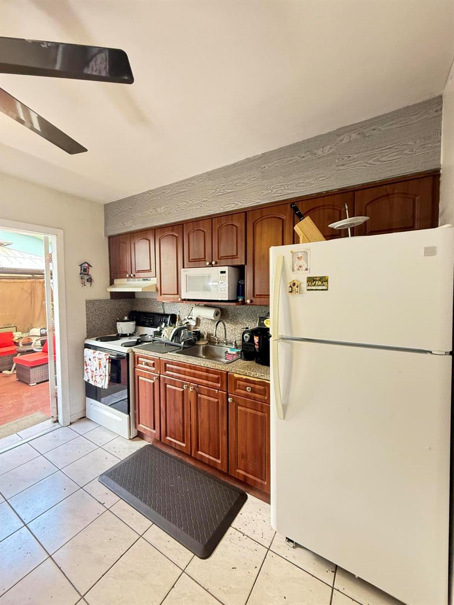   / 0 1600 sq. ft. $ 2026-09-07 0 Photo