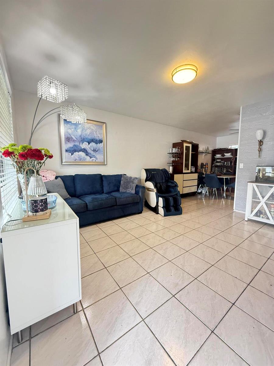   / 0 1600 sq. ft. $ 2026-09-07 0 Photo