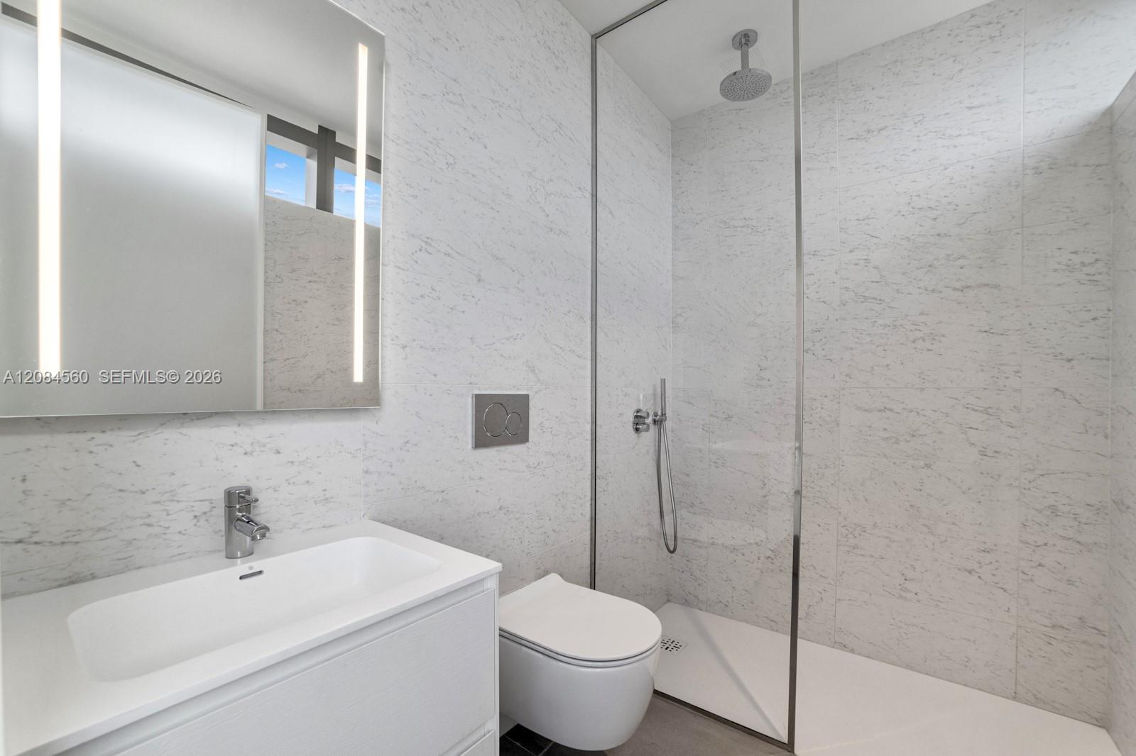 19A 3 / 4 2913 sq. ft. $ 2026-09-06 0 foto