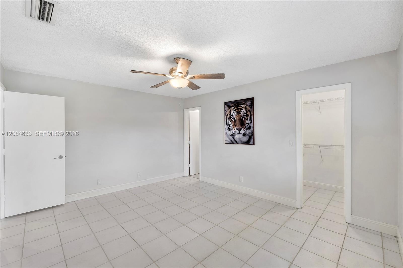 Ver detalles / 3733 sq. ft. $ 2026-09-07 0 foto