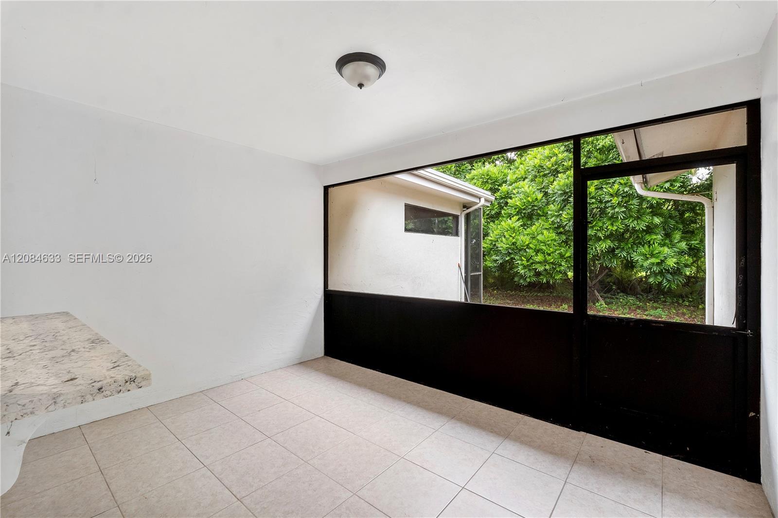 Ver detalles / 3733 sq. ft. $ 2026-09-07 0 foto