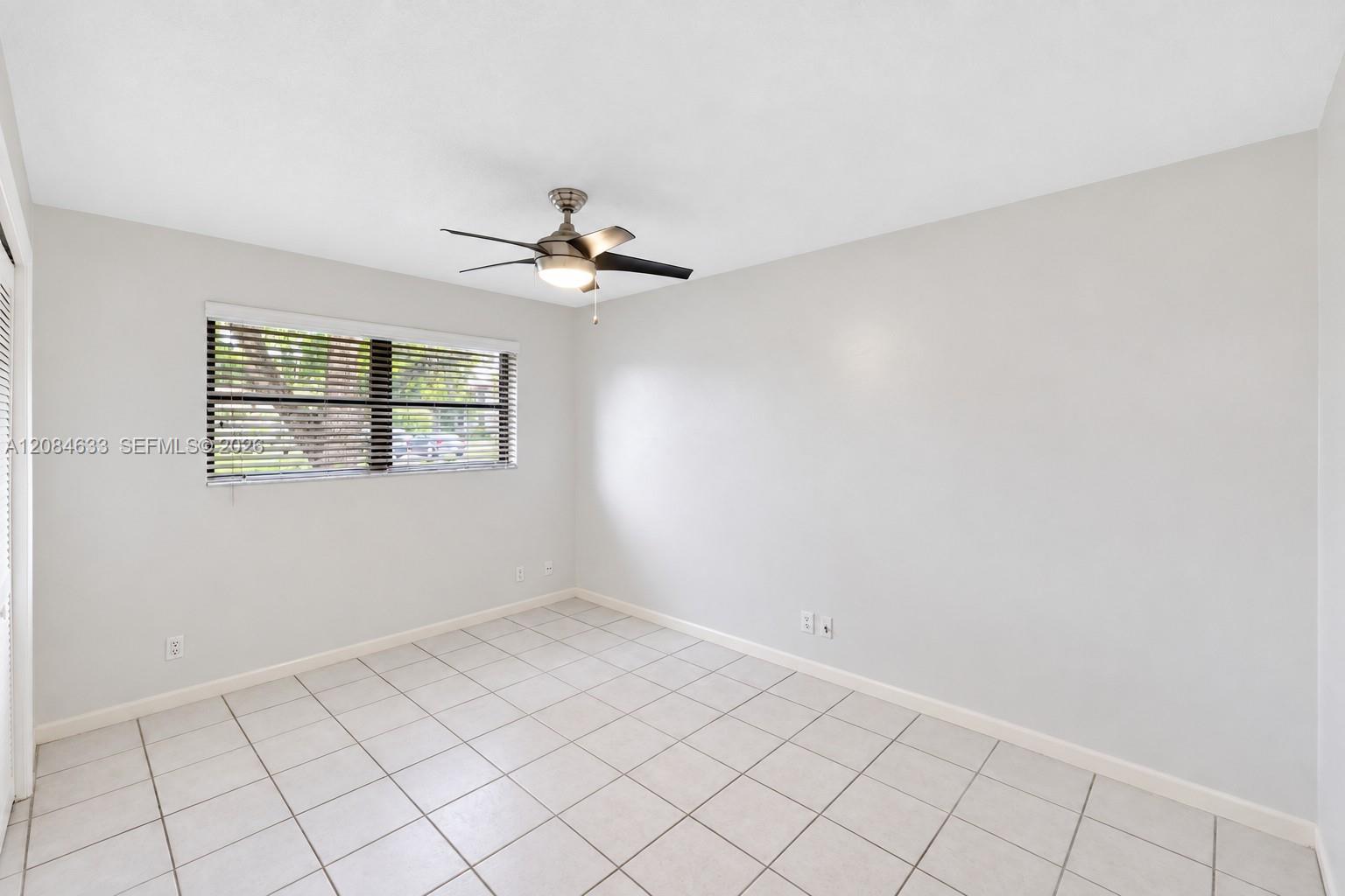 Ver detalles / 3733 sq. ft. $ 2026-09-07 0 foto