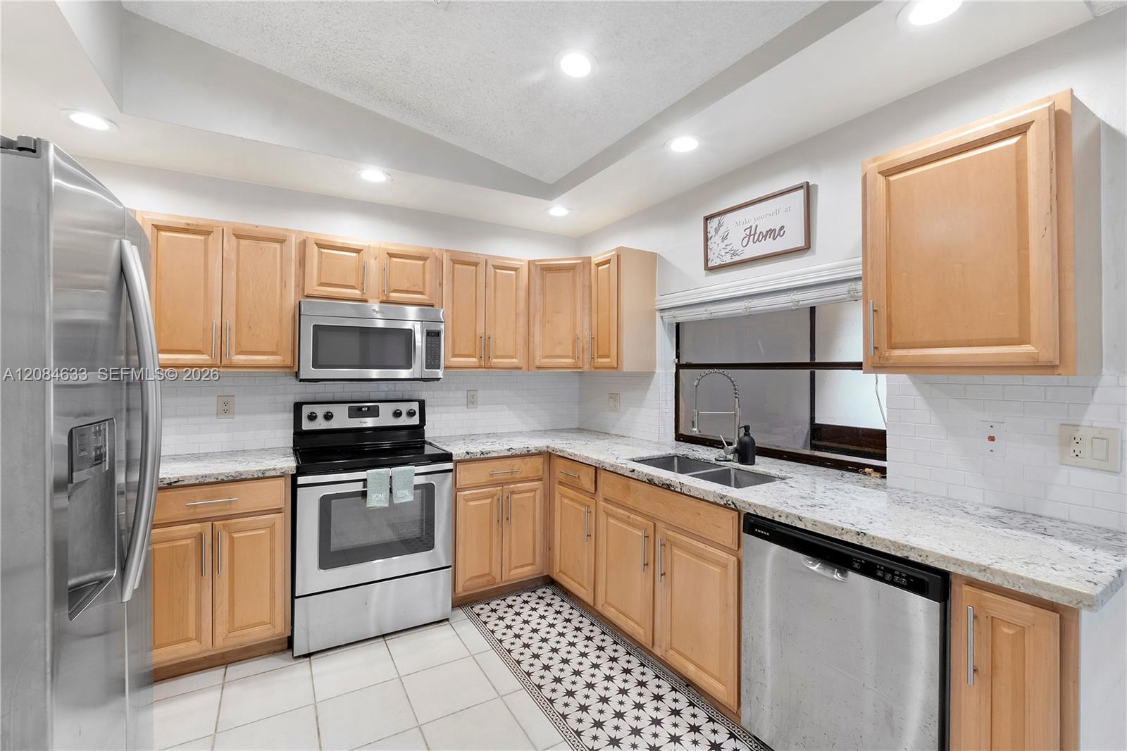 Ver detalles / 3733 sq. ft. $ 2026-09-07 0 foto