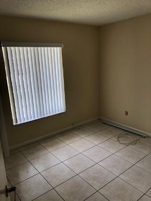 Ver detalles / 0 2022 sq. ft. $ 2026-09-28 0 foto