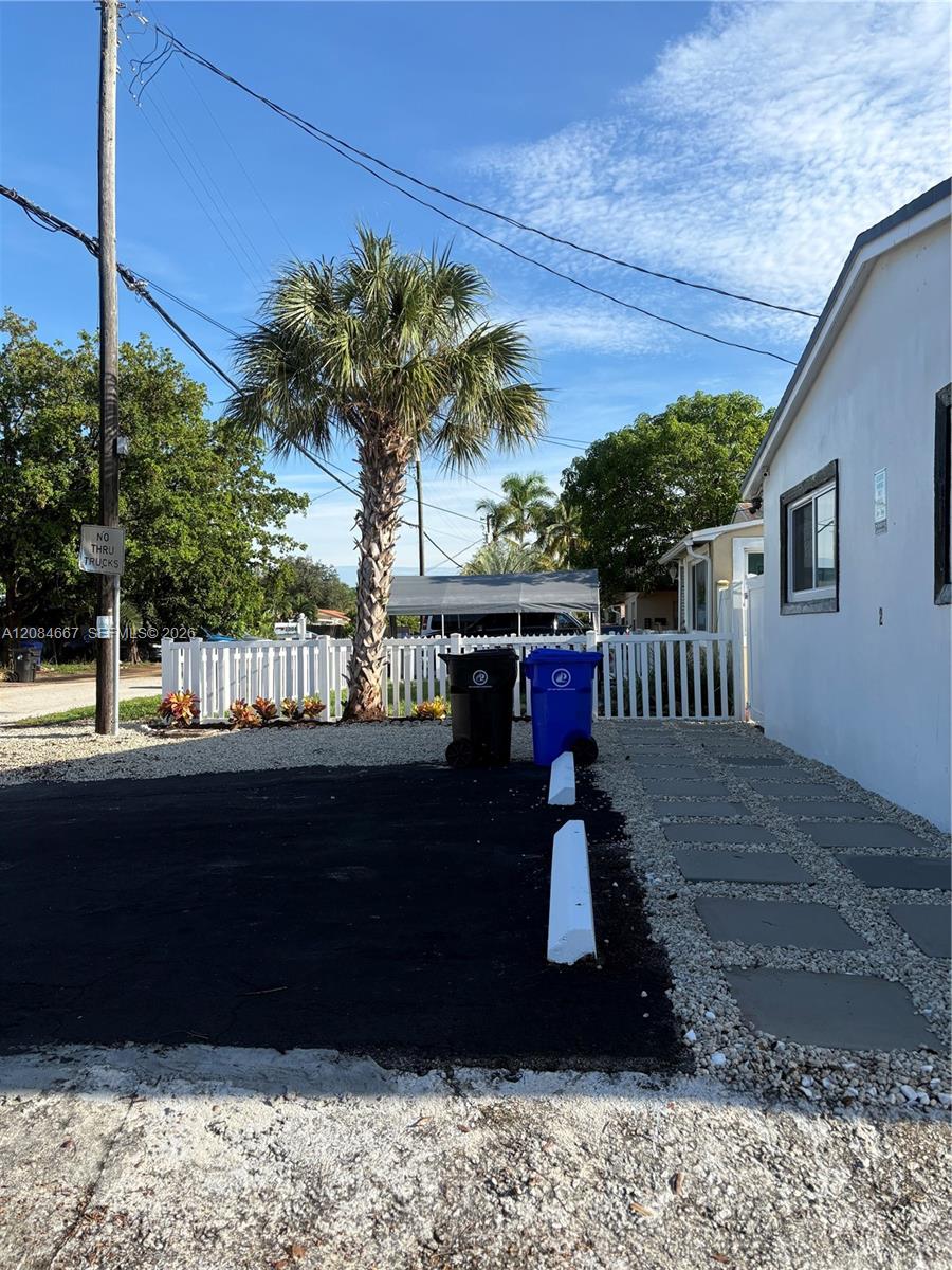 See details / 1382 sq. ft. $ 2026-09-07 0 Photo