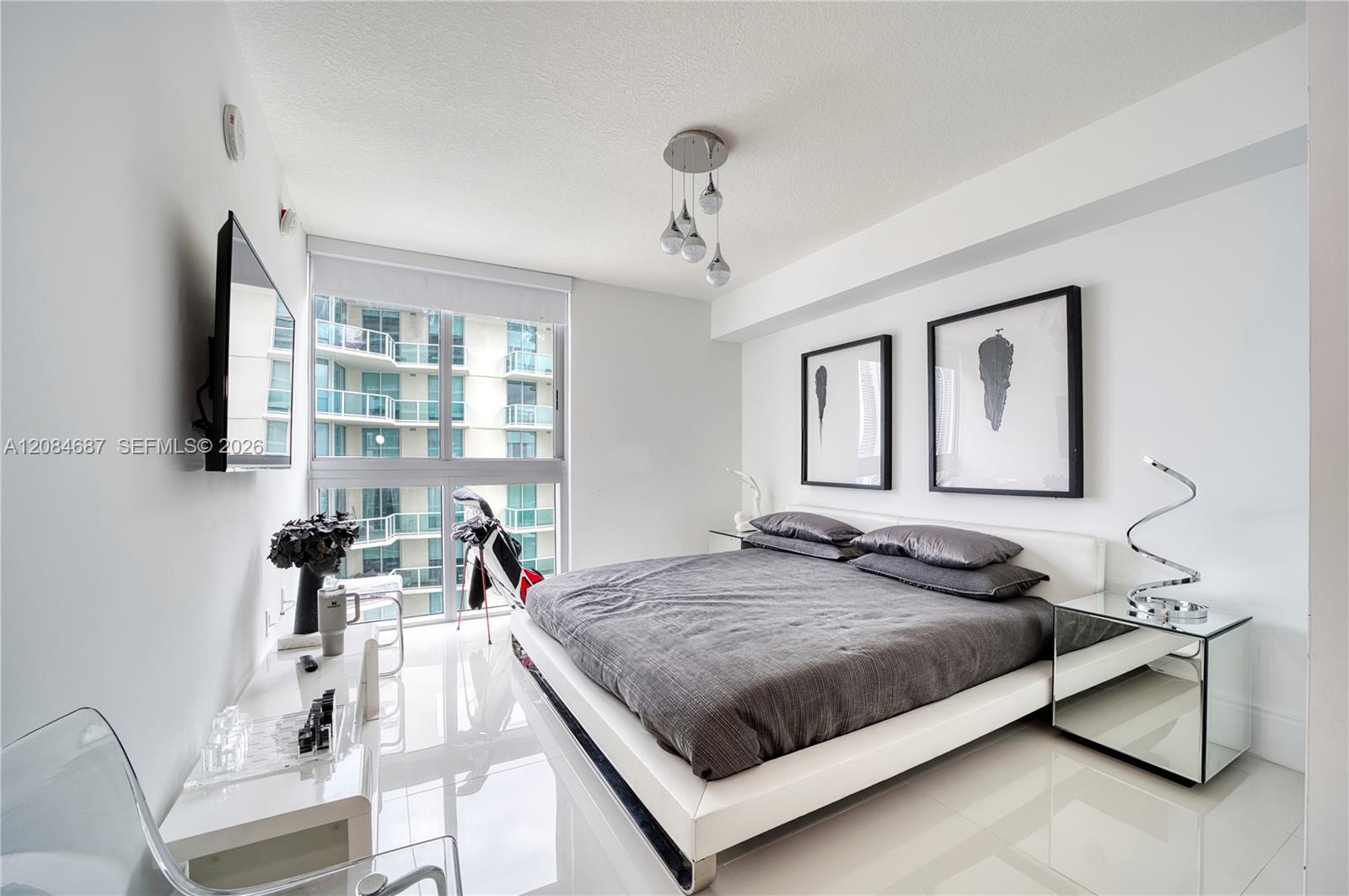 See details 4-1701 3 / 4 1892 sq. ft. $ 2026-09-07 0 Photo