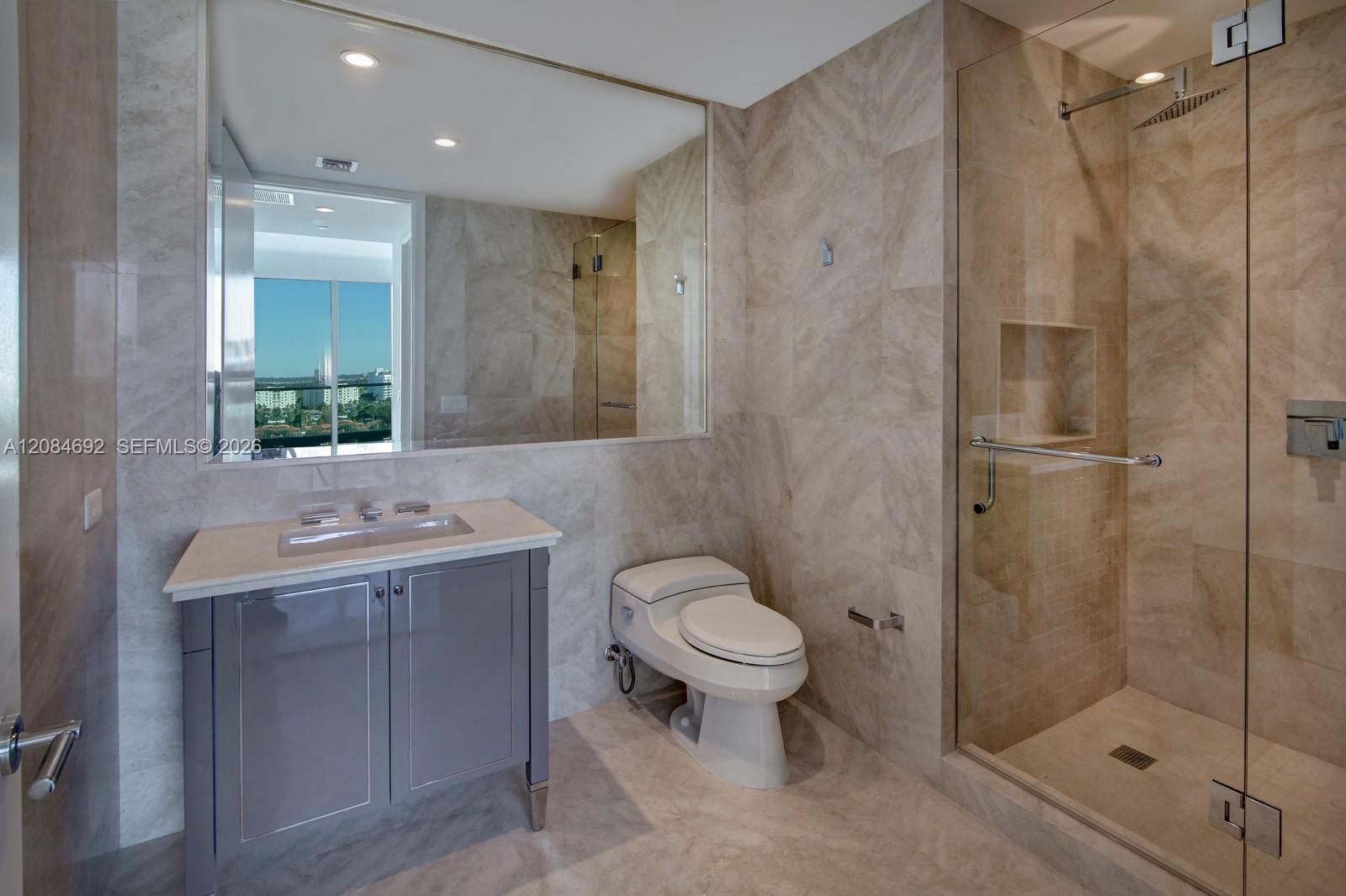 1004 3 / 5 3334 sq. ft. $ 2026-09-07 0 Photo