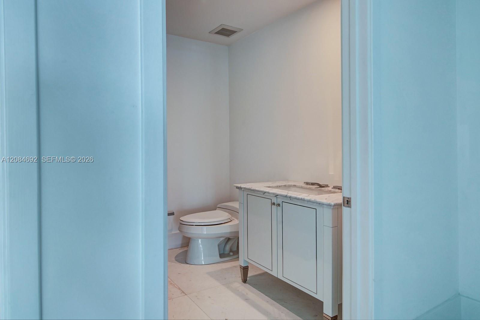 1004 3 / 5 3334 sq. ft. $ 2026-09-07 0 Photo