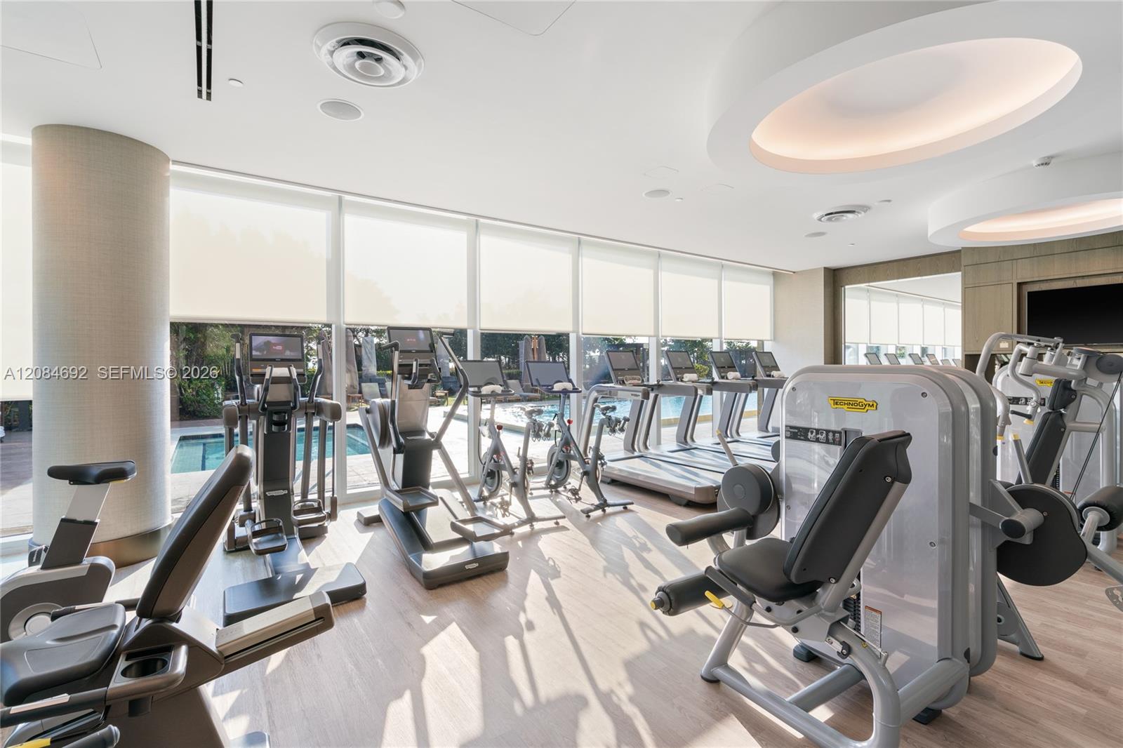 1004 3 / 5 3334 sq. ft. $ 2026-09-07 0 Photo
