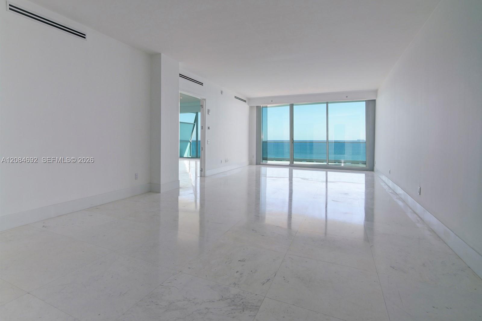 1004 3 / 5 3334 sq. ft. $ 2026-09-07 0 Photo