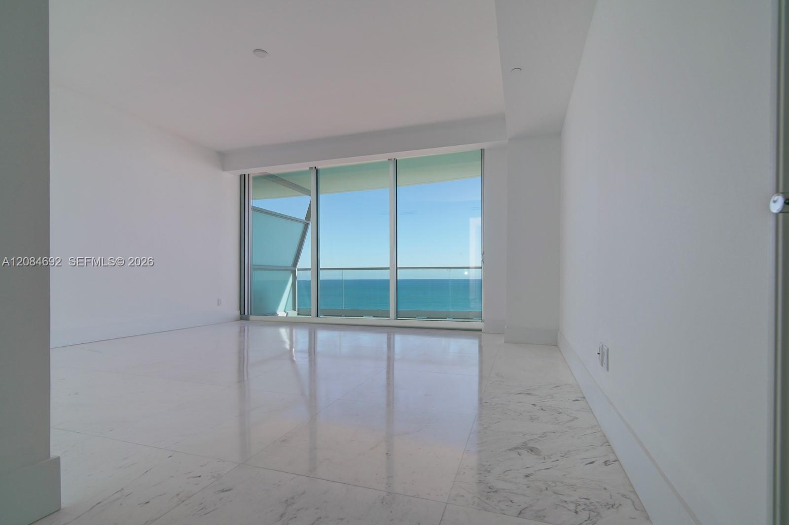 1004 3 / 5 3334 sq. ft. $ 2026-09-07 0 Photo