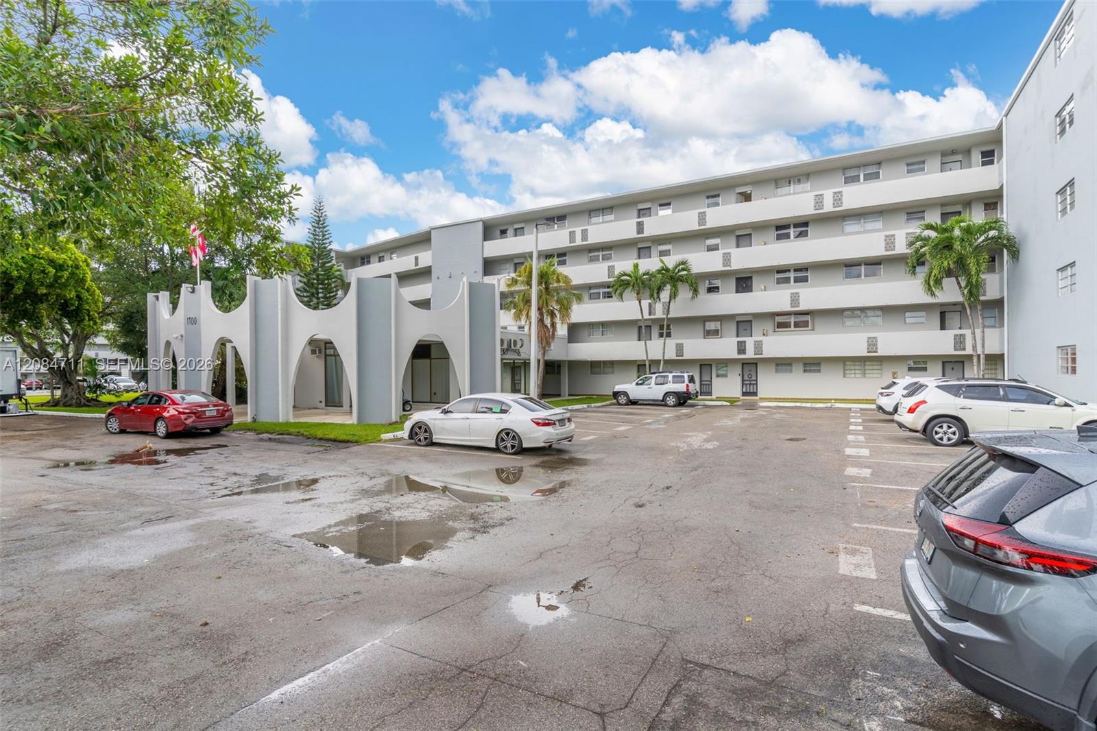 508 2 / 1 1036 sq. ft. $ 2026-09-07 0 Photo