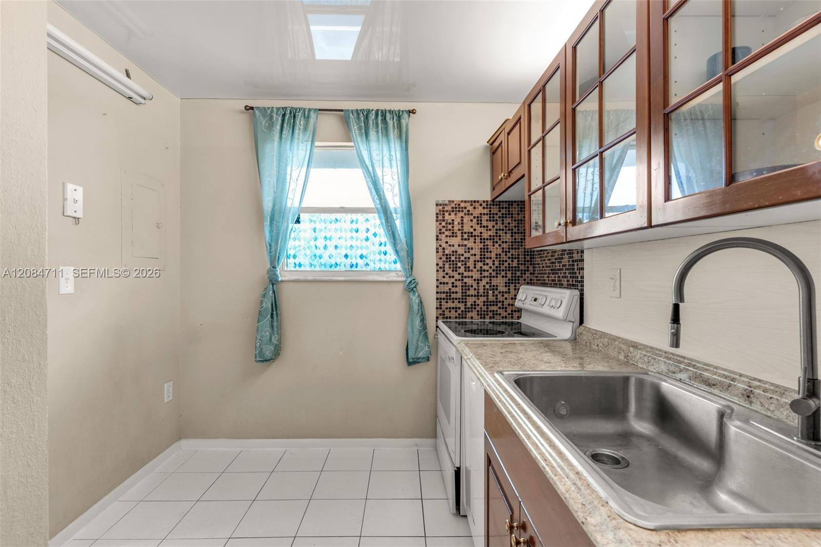 508 2 / 1 1036 sq. ft. $ 2026-09-07 0 Photo