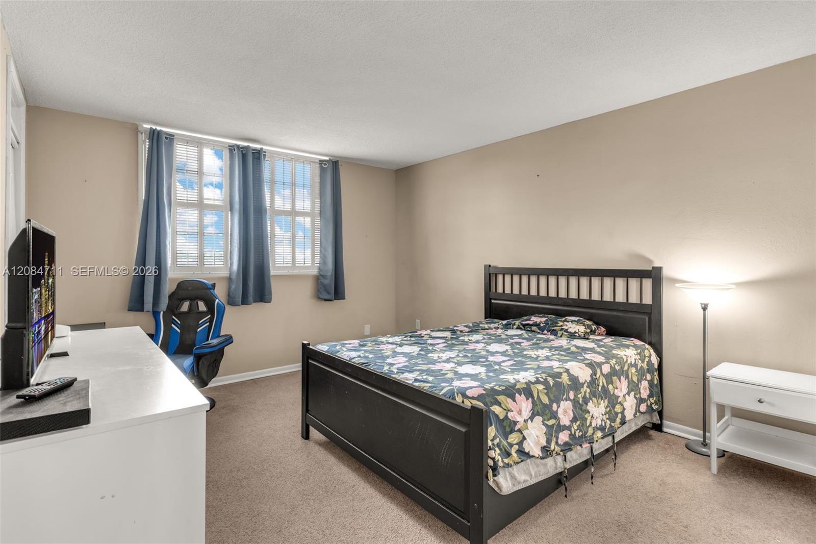 508 2 / 1 1036 sq. ft. $ 2026-09-07 0 Photo