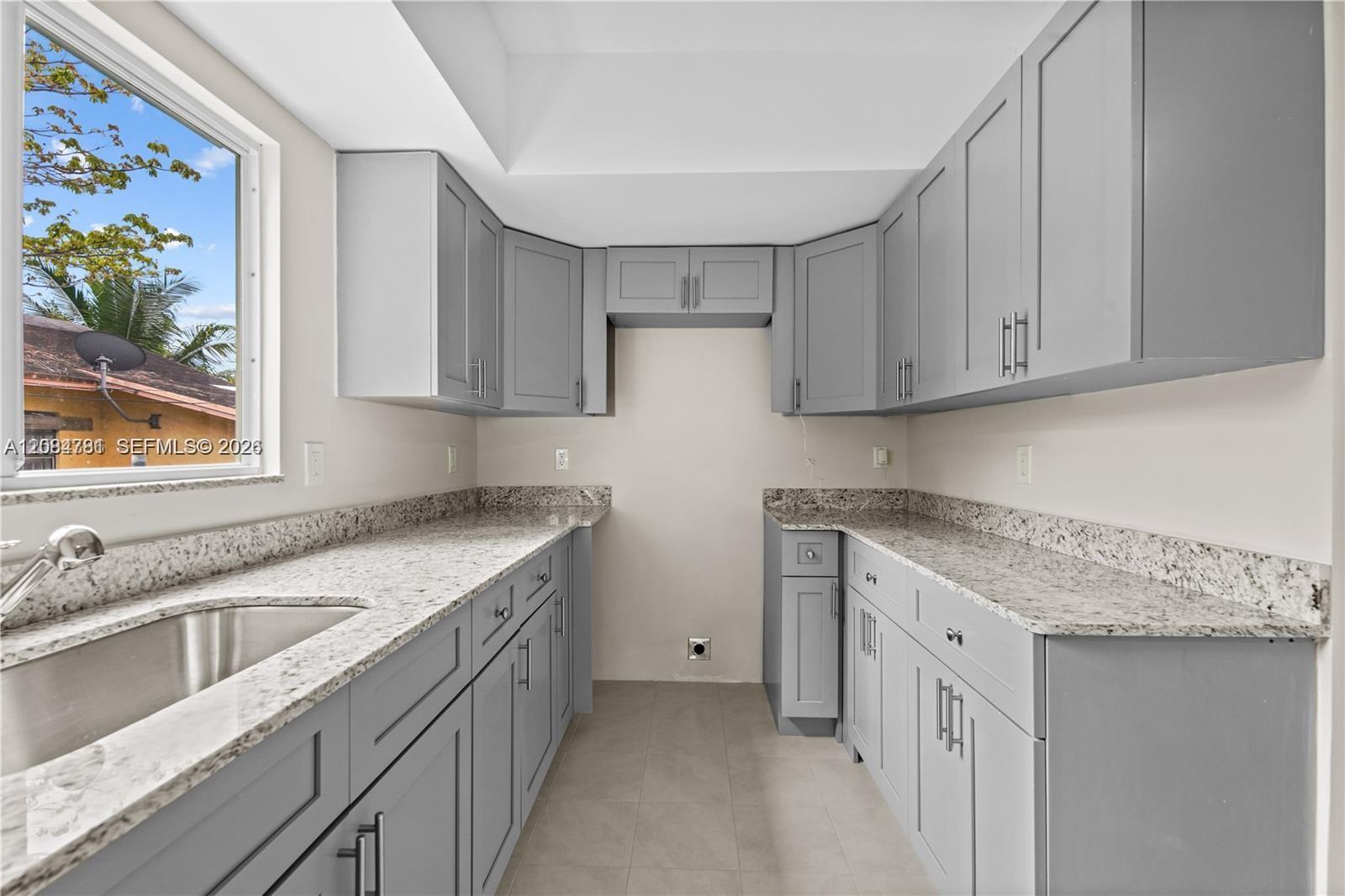 Ver detalles / 2880 sq. ft. $ 2026-09-07 0 foto