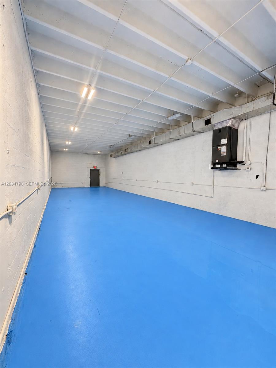 8  /   sq. ft. $ 2026-09-07 0 foto