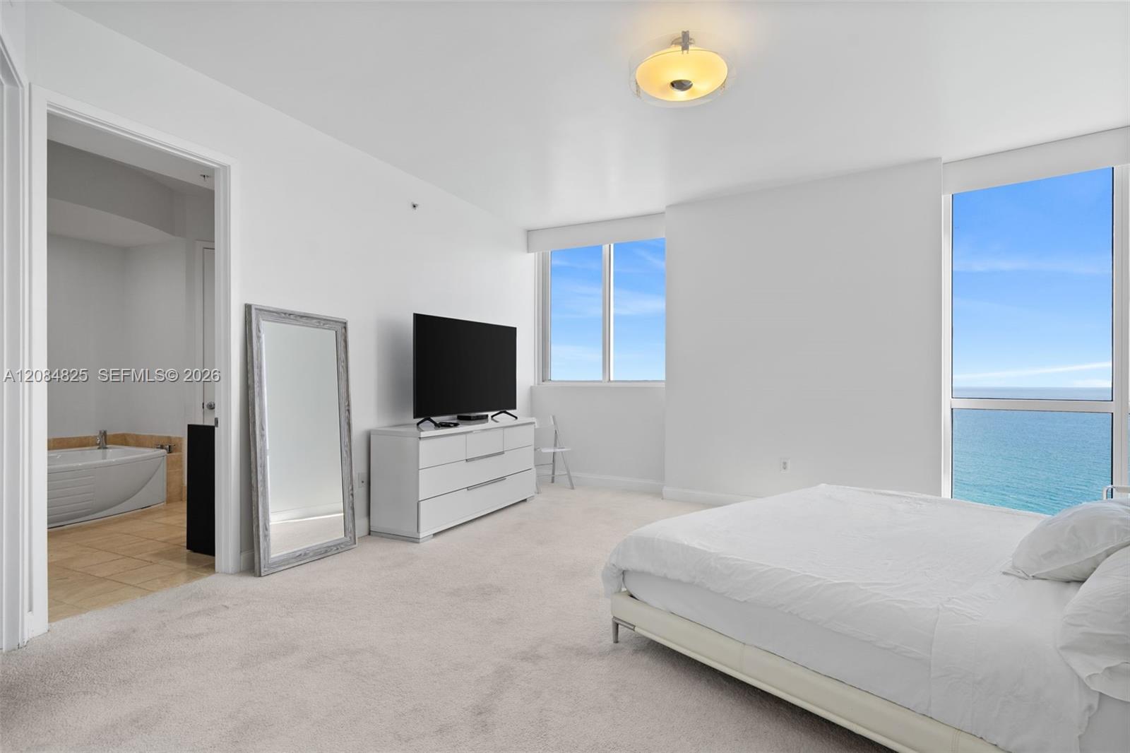 See details 4709 2 / 3 1722 sq. ft. $ 2026-09-07 0 Photo