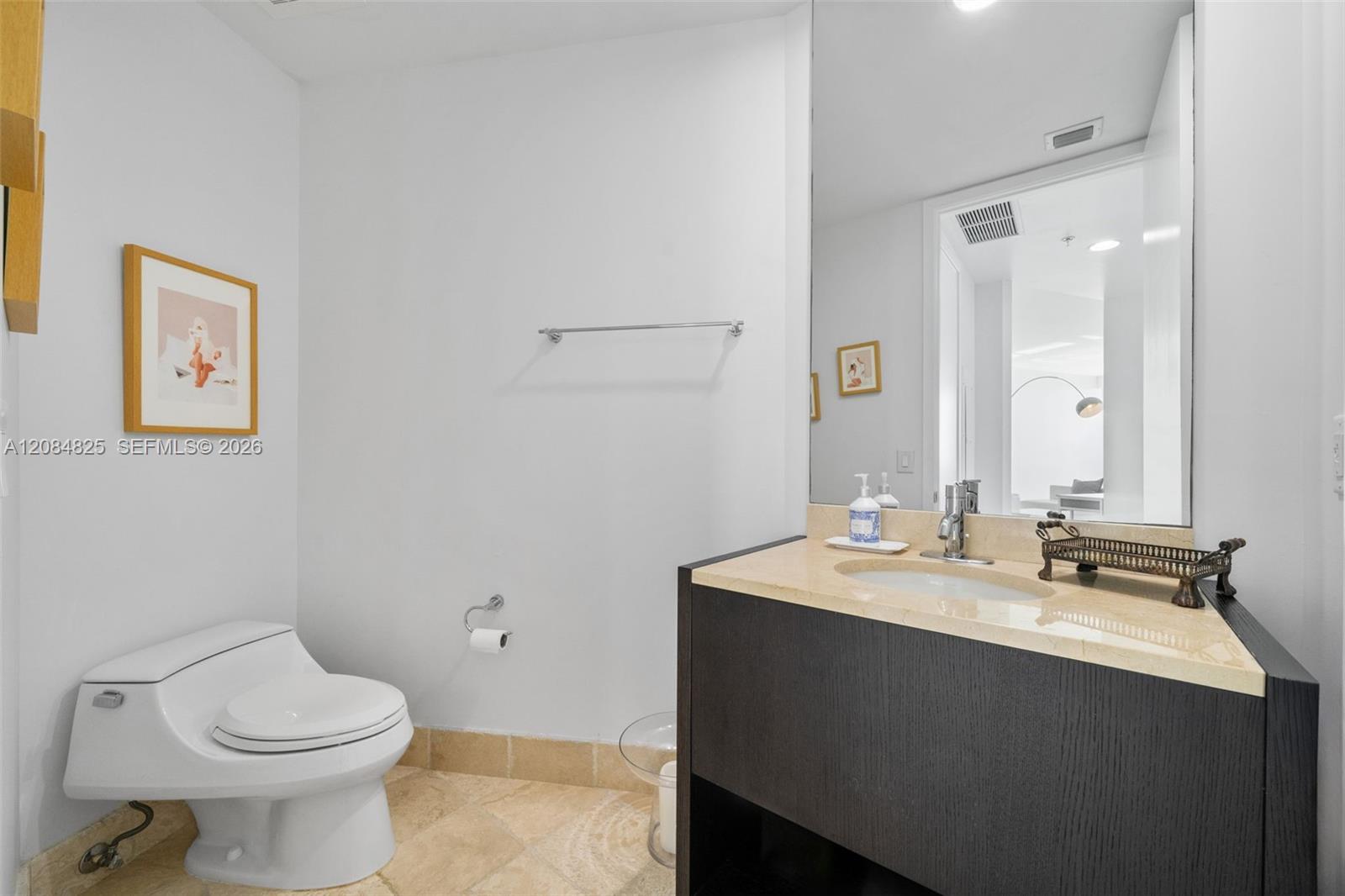 See details 4709 2 / 3 1722 sq. ft. $ 2026-09-07 0 Photo