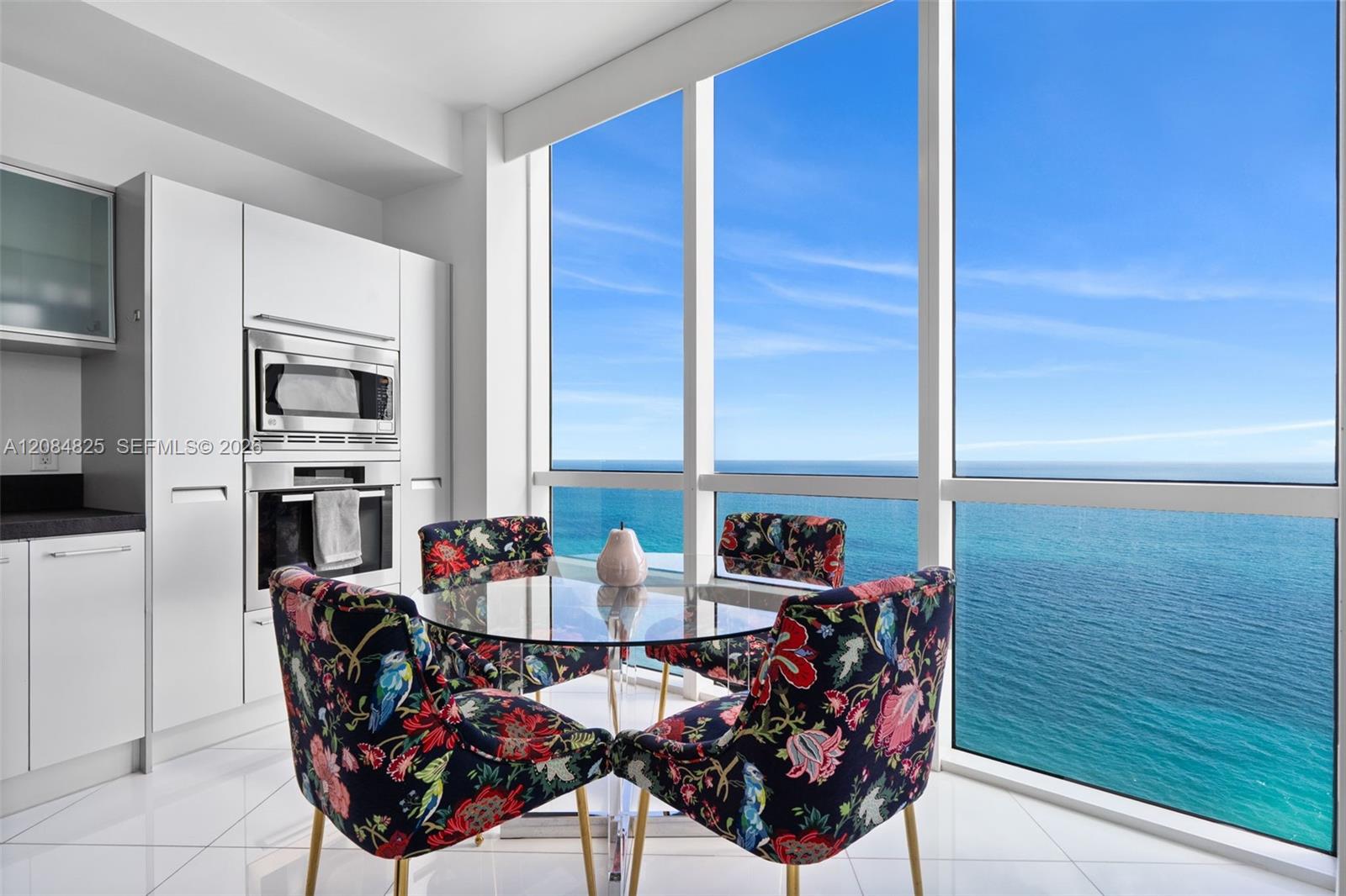 See details 4709 2 / 3 1722 sq. ft. $ 2026-09-07 0 Photo