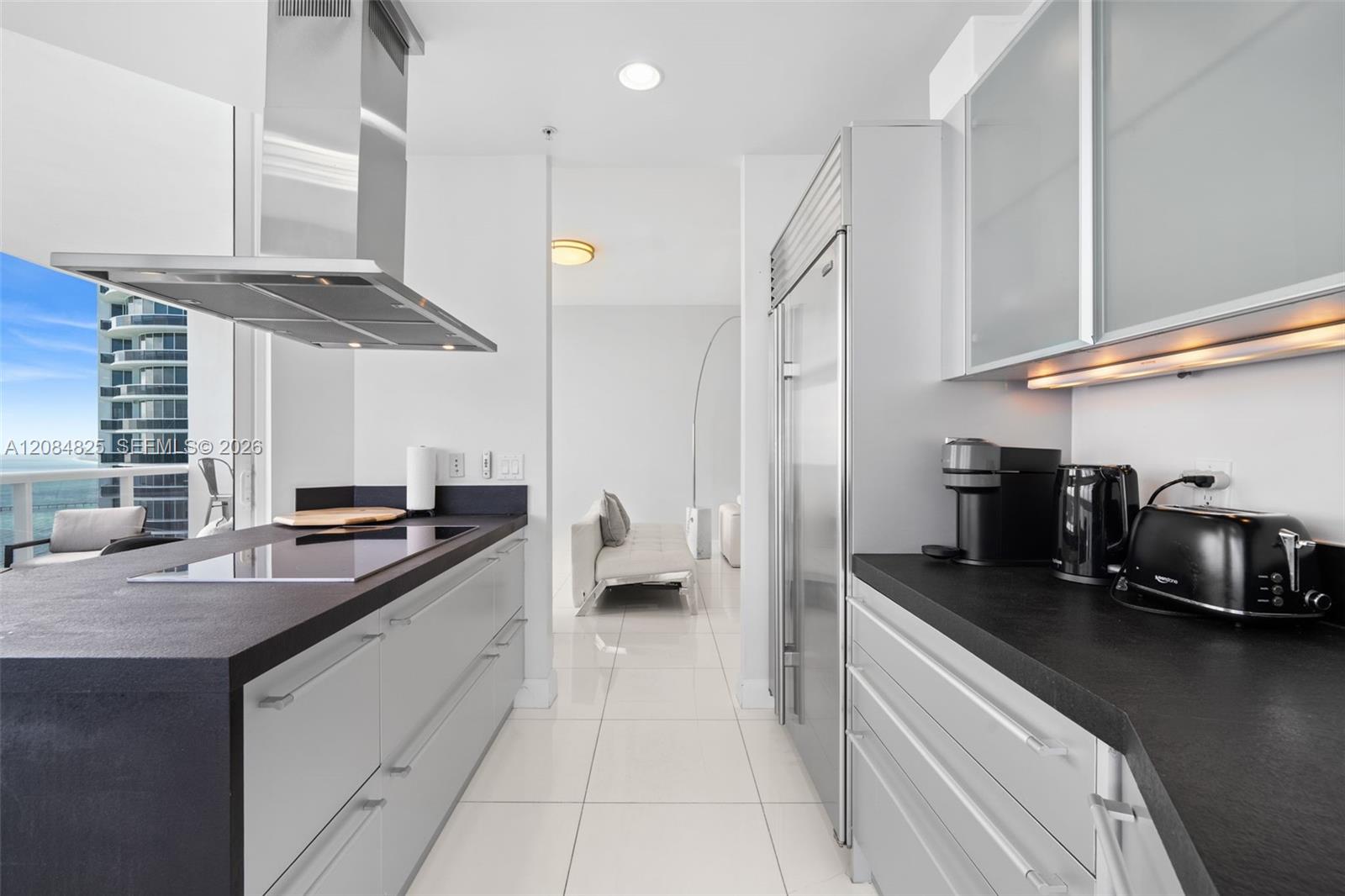 See details 4709 2 / 3 1722 sq. ft. $ 2026-09-07 0 Photo