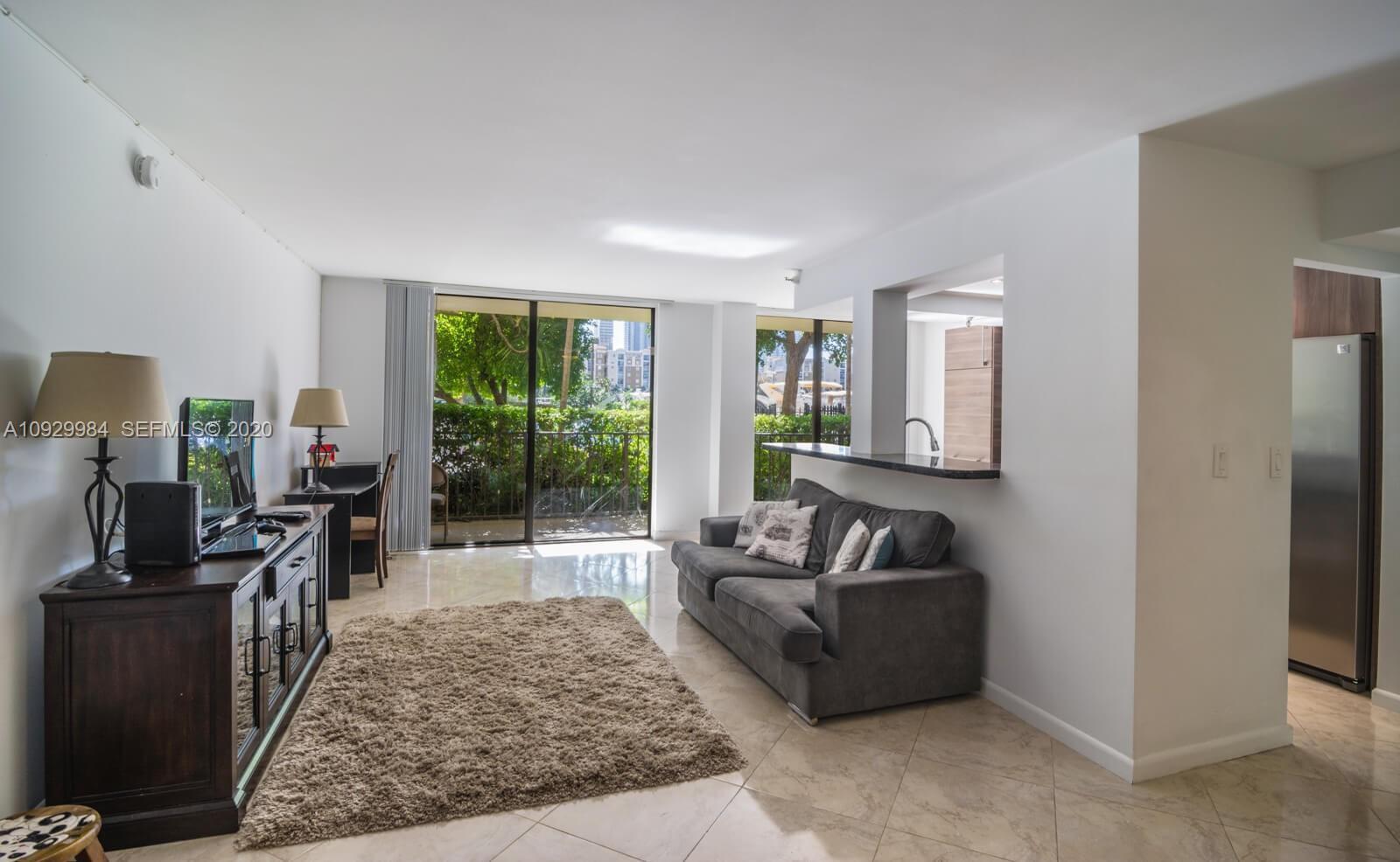See details L18 2 / 2 1240 sq. ft. $ 2026-09-08 0 Photo