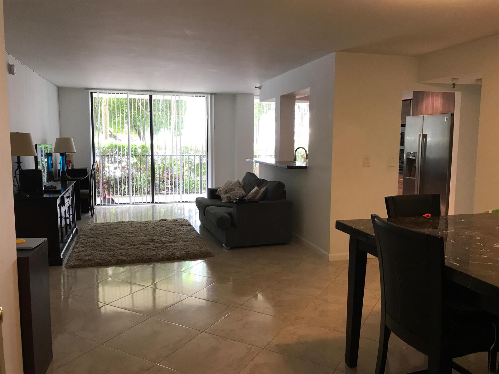 See details L18 2 / 2 1240 sq. ft. $ 2026-09-08 0 Photo