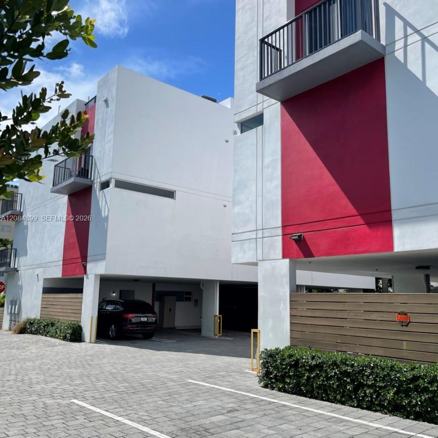 Ver detalles / sq. ft. $ 2026-09-08 0 foto