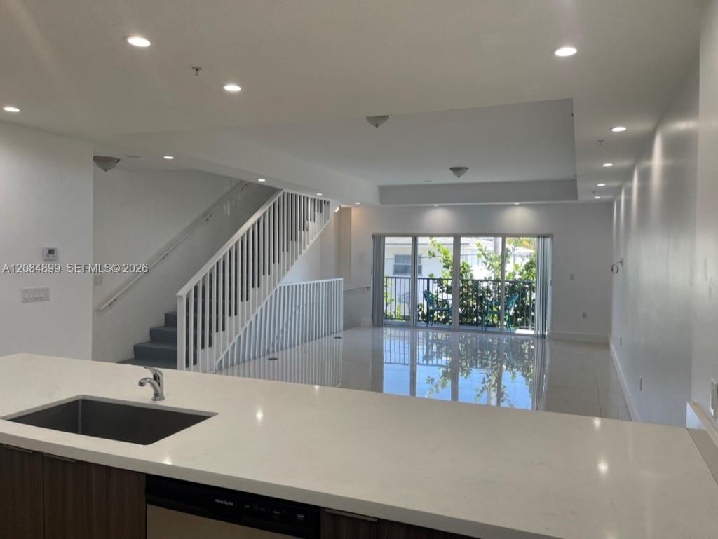Ver detalles / sq. ft. $ 2026-09-08 0 foto