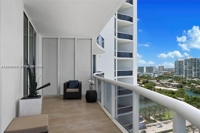 See details 1502 3 / 4 1979 sq. ft. $ 2026-09-08 0 Photo