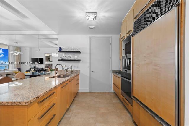 See details 1502 3 / 4 1979 sq. ft. $ 2026-09-08 0 Photo
