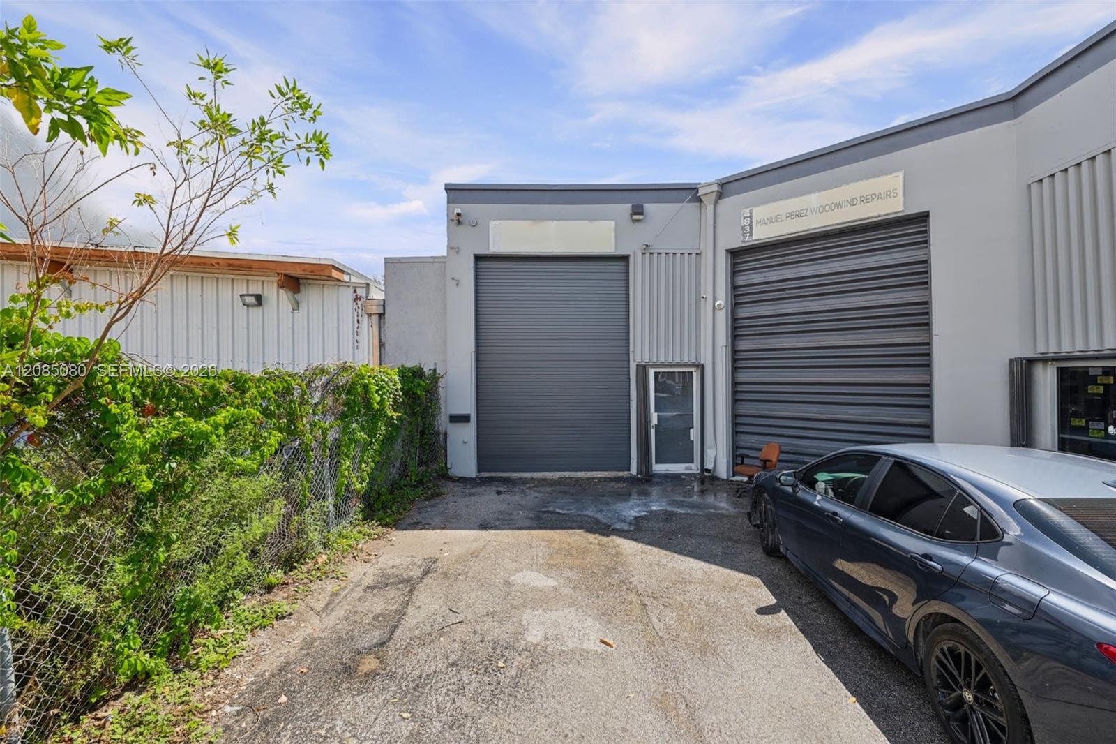 See details 4835 / sq. ft. $ 2026-09-08 0 Photo
