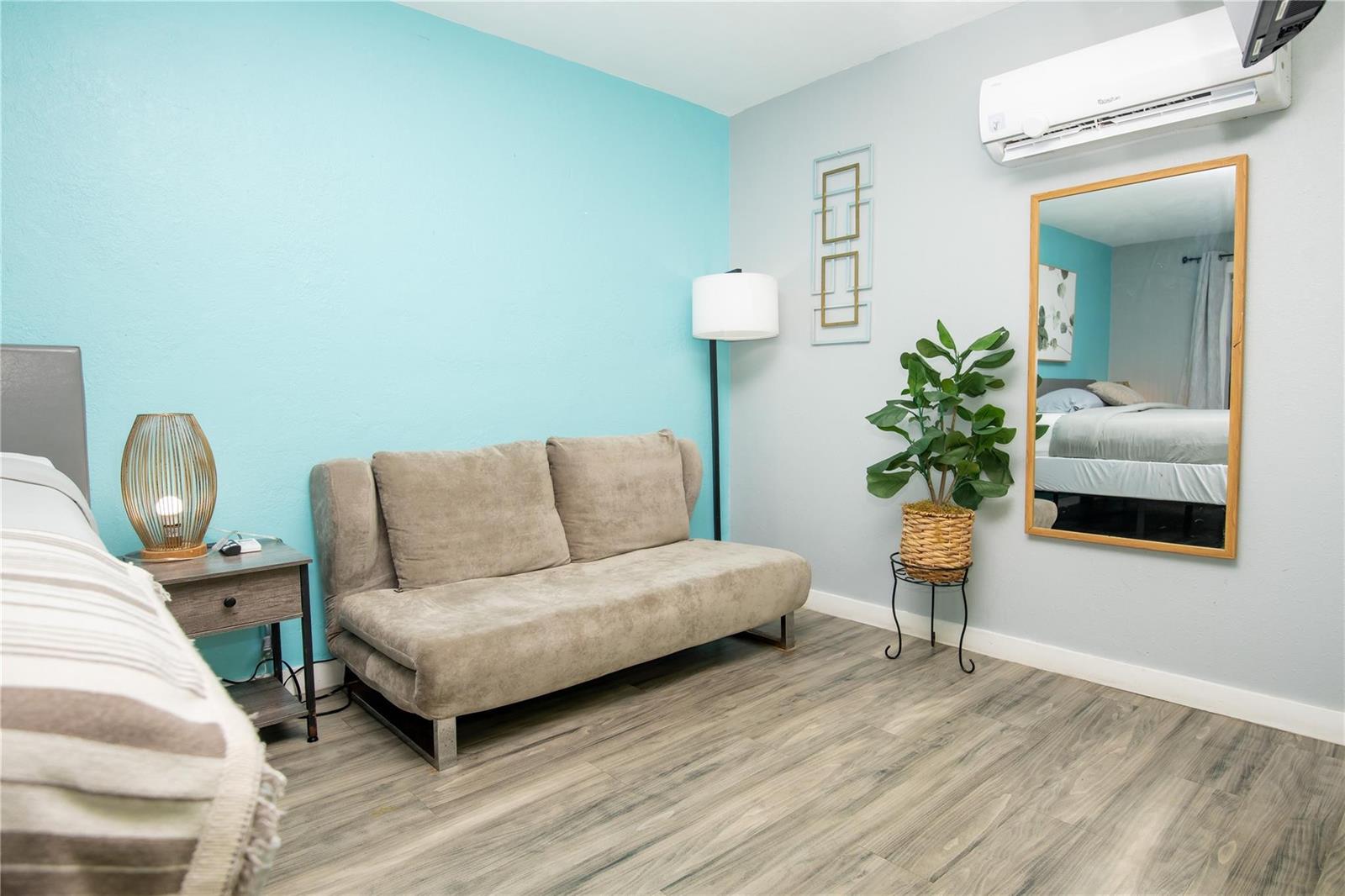   / 0  sq. ft. $ 2026-09-10 0 foto