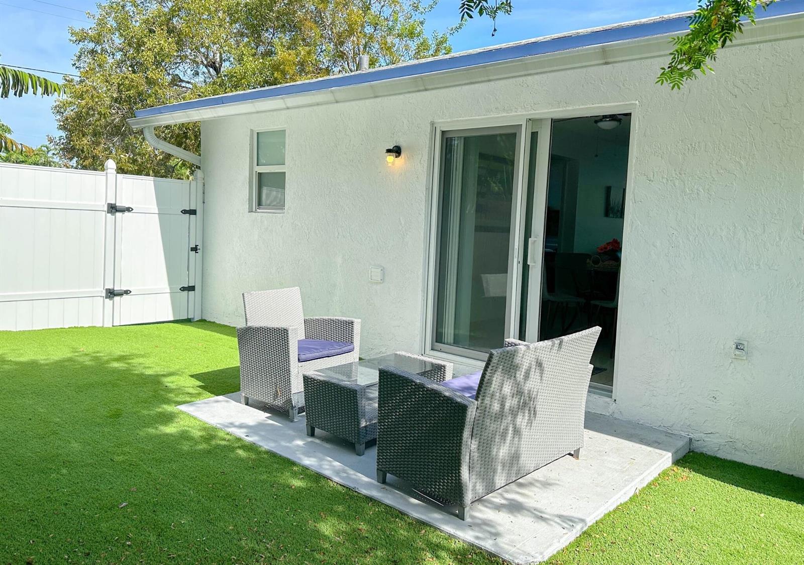 A - B  / 0 1625 sq. ft. $ 2026-09-29 0 foto