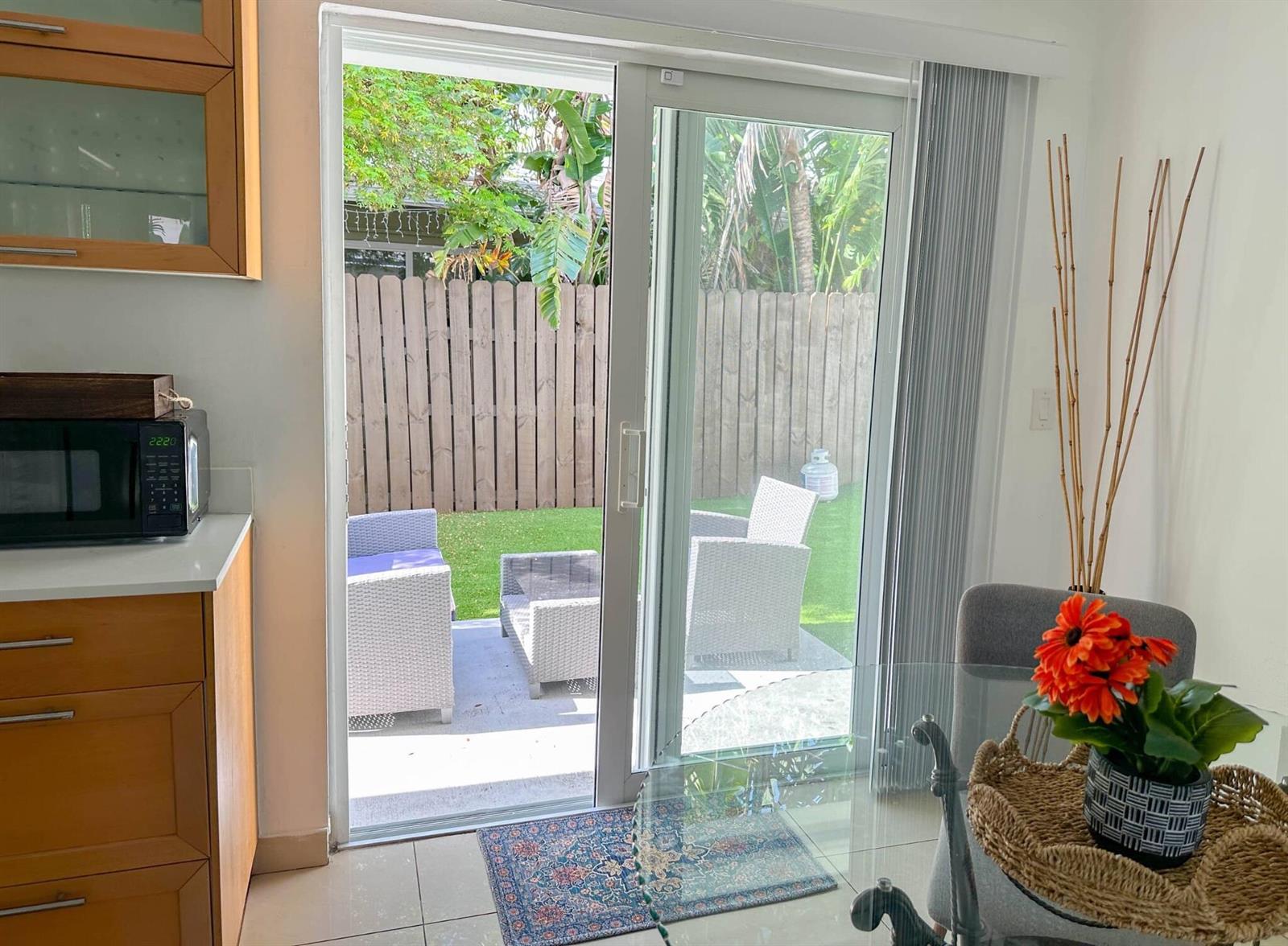 A - B  / 0 1625 sq. ft. $ 2026-09-29 0 foto