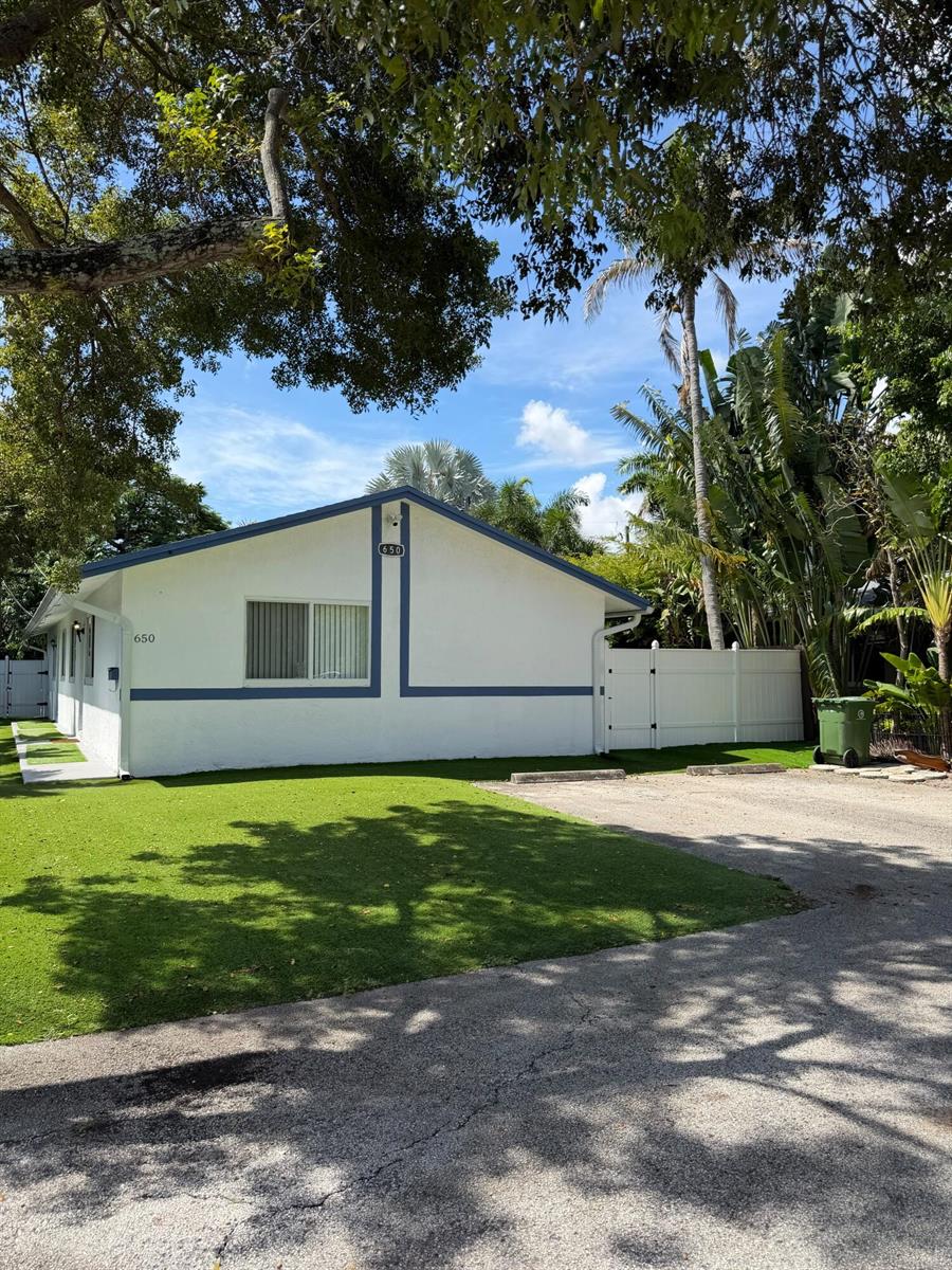 A - B  / 0 1625 sq. ft. $ 2026-09-09 0 foto