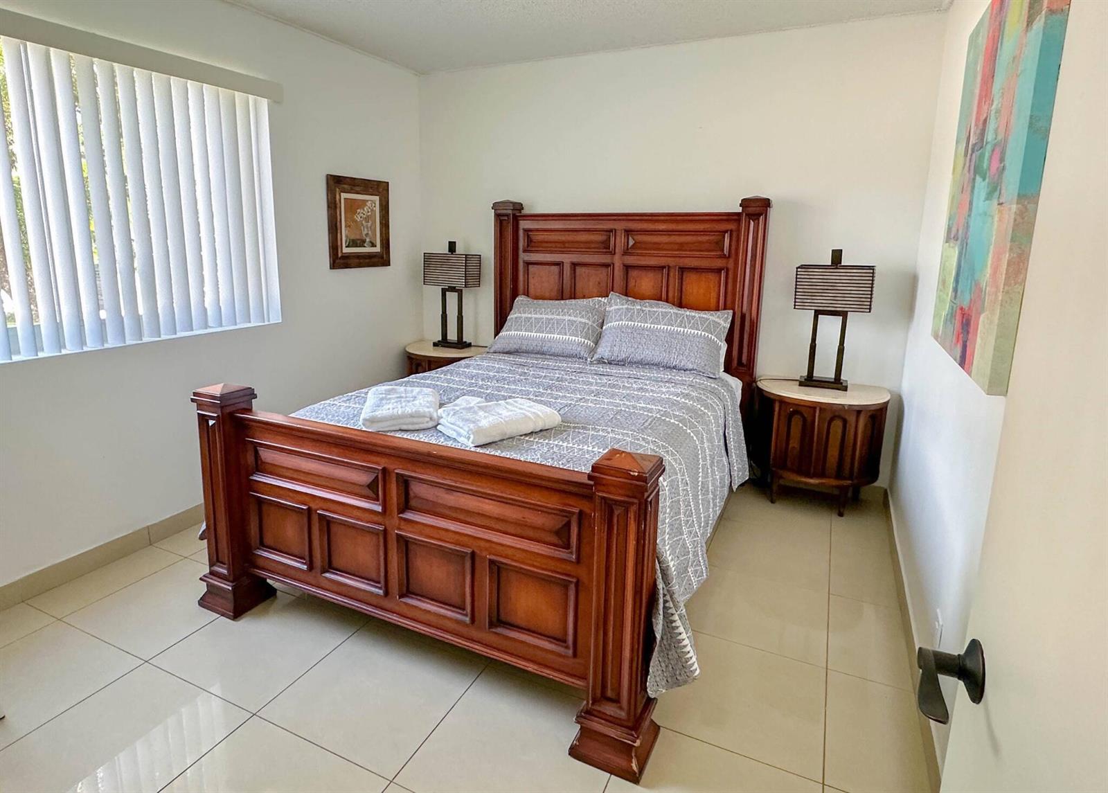 A - B  / 0 1625 sq. ft. $ 2026-09-29 0 foto