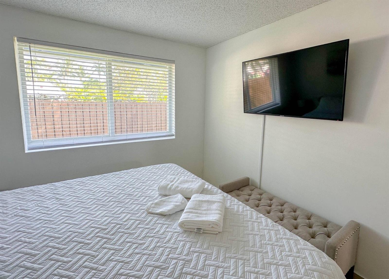 A - B  / 0 1625 sq. ft. $ 2026-09-29 0 foto