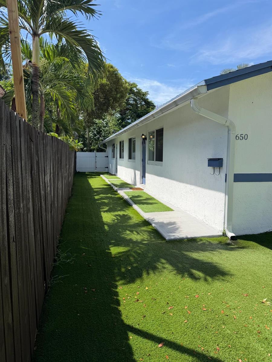 A - B  / 0 1625 sq. ft. $ 2026-09-09 0 foto