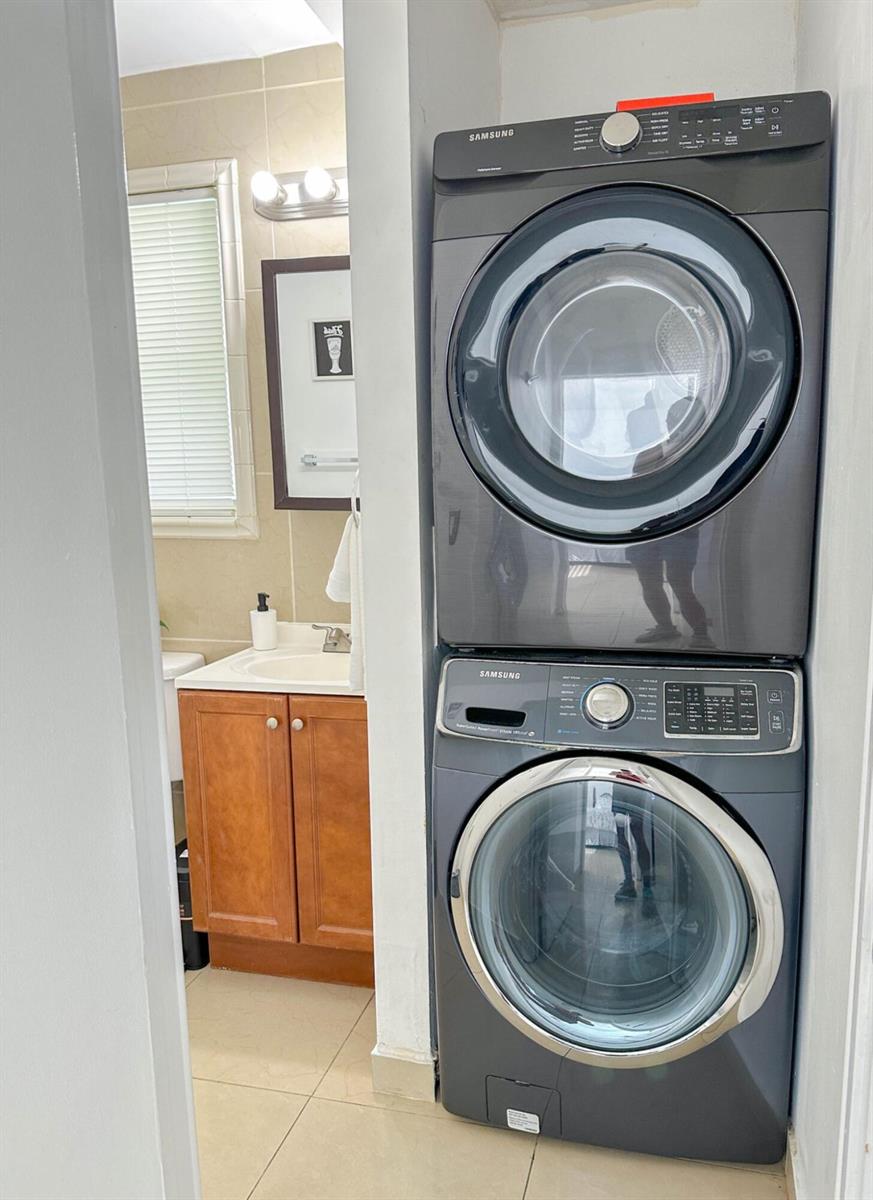 A - B  / 0 1625 sq. ft. $ 2026-09-29 0 foto