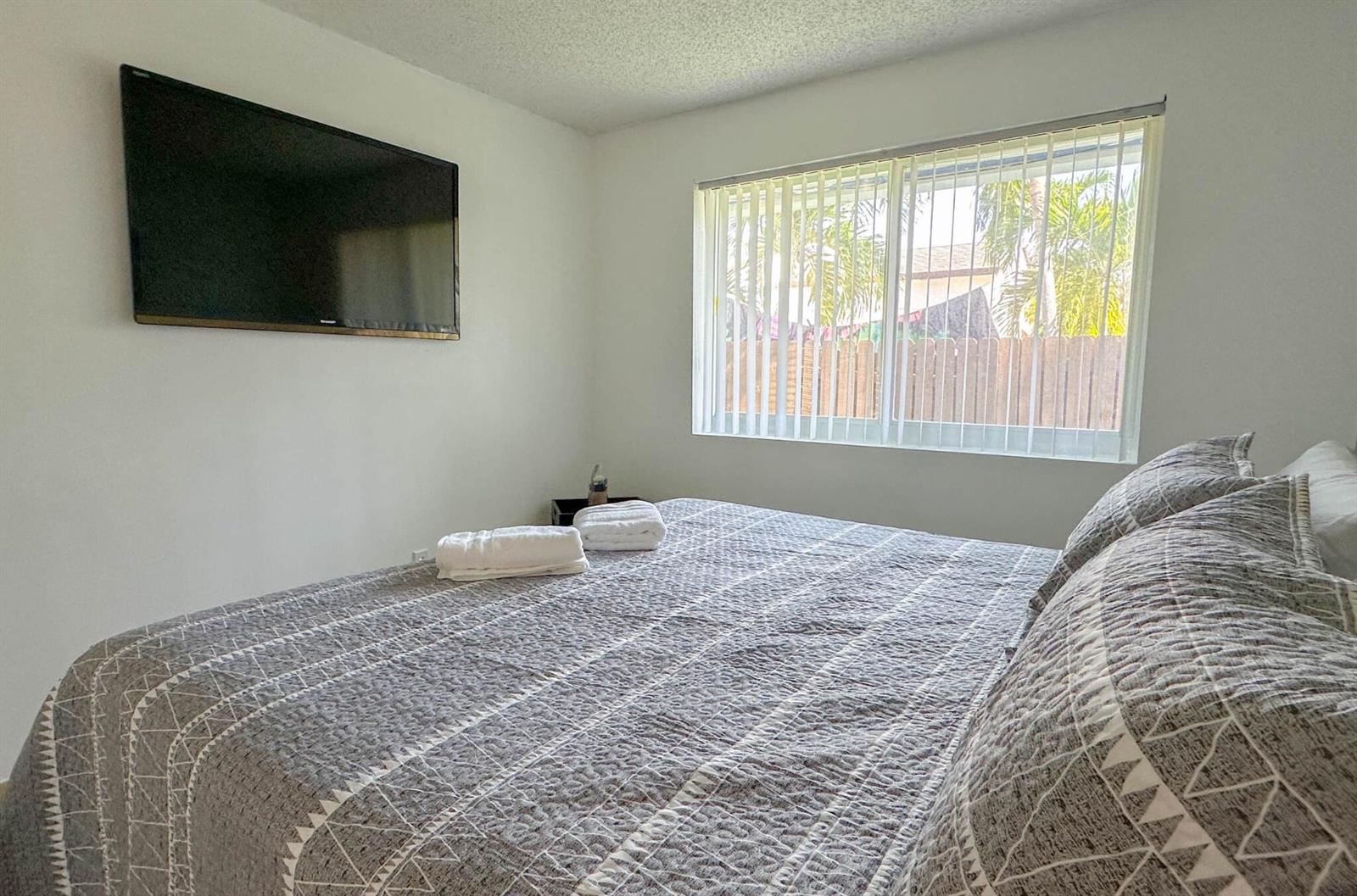 A - B  / 0 1625 sq. ft. $ 2026-09-29 0 foto